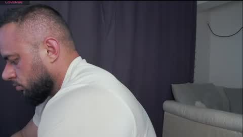 Snapshot of rickymiami1 chatting on 04/20/26, 11:28 rickymiami1 online show from 04/20/26, 11:28