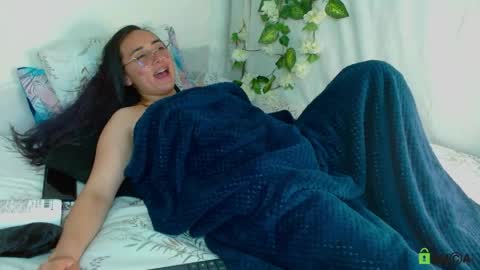 Snapshot of ricocandy chatting on 04/01/26, 02:45 Candy online show from 04/01/26, 02:45