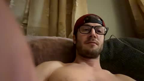 Snapshot of ricracks11 chatting on 02/18/25, 02:05 ricracks11 online show from 02/18/25, 02:05