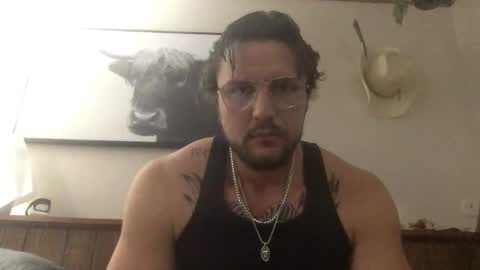 Snapshot of ride8529 chatting on 12/19/25, 01:45 ride8529 online show from 12/19/25, 01:45