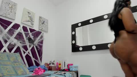 Snapshot of rihanna_abiodun chatting on 10/28/25, 12:25 Rihanna Abiodun online show from 10/28/25, 12:25