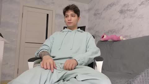 Snapshot of rik_and chatting on 03/22/26, 09:40 Rick online show from 03/22/26, 09:40