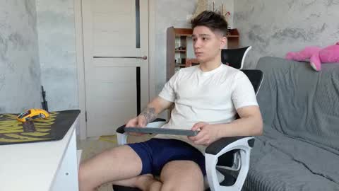 Snapshot of rik_and chatting on 03/31/26, 09:10 Rick online show from 03/31/26, 09:10