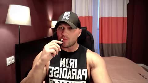 Snapshot of rikadler chatting on 10/26/25, 11:05 rikadler online show from 10/26/25, 11:05