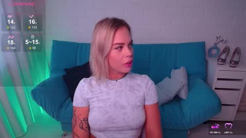 Snapshot of rikaraily chatting on 09/17/25, 06:37 Rika online show from 09/17/25, 06:37