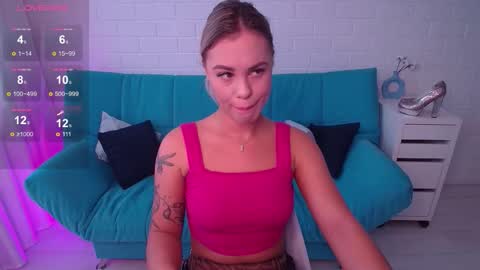 Snapshot of rikaraily chatting on 09/21/25, 06:48 Rika online show from 09/21/25, 06:48