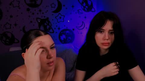 Snapshot of riley_sanders chatting on 05/24/26, 07:19 Meow online show from 05/24/26, 07:19