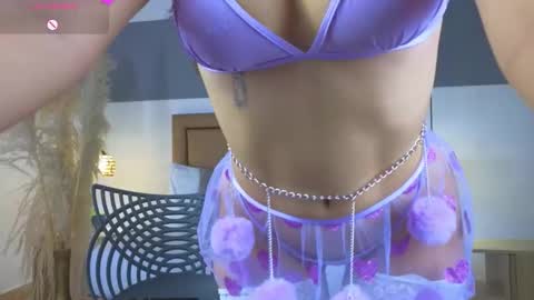 Snapshot of riley_sierra chatting on 02/08/25, 12:28 Riley Sierra online show from 02/08/25, 12:28