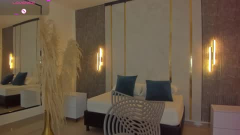 Riley Sierra online show from 02/11/26, 12:54