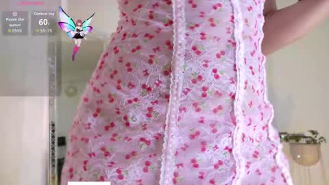 Snapshot of riley_skye_ chatting on 09/08/25, 06:40 RAILEY online show from 09/08/25, 06:40