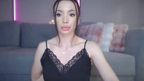 Snapshot of rileyeve chatting on 04/26/26, 08:28 RileyEve online show from 04/26/26, 08:28