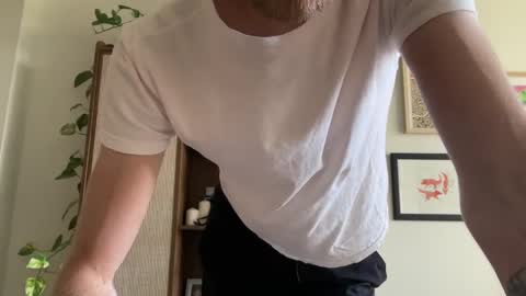 Snapshot of rileyman13xx chatting on 09/14/25, 07:13 rileyman13xx online show from 09/14/25, 07:13