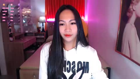 Snapshot of rileymillerx chatting on 01/05/25, 04:59 Riley online show from 01/05/25, 04:59