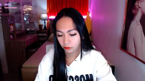 Snapshot of rileymillerx chatting on 01/06/25, 02:25 Riley online show from 01/06/25, 02:25