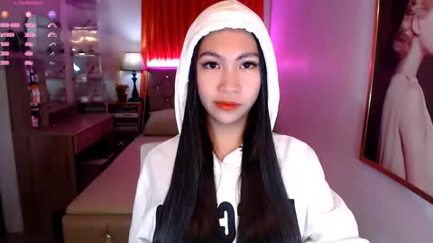 Snapshot of rileymillerx chatting on 01/07/25, 01:17 Riley online show from 01/07/25, 01:17