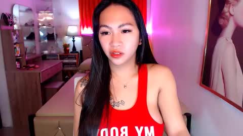 Snapshot of rileymillerx chatting on 01/10/25, 02:04 Riley online show from 01/10/25, 02:04