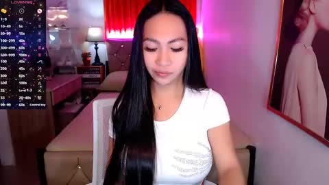 Snapshot of rileymillerx chatting on 01/12/25, 07:32 Riley online show from 01/12/25, 07:32