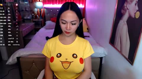 Snapshot of rileymillerx chatting on 02/28/25, 01:47 Riley online show from 02/28/25, 01:47