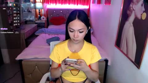 Snapshot of rileymillerx chatting on 03/05/25, 07:05 Riley online show from 03/05/25, 07:05