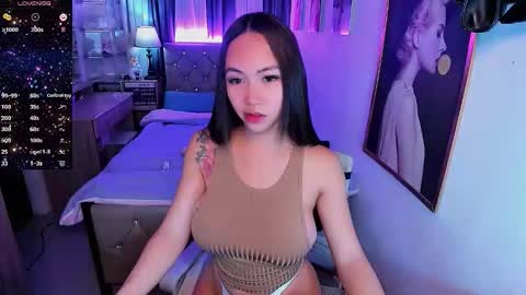 Snapshot of rileymillerx chatting on 09/22/25, 02:30 Riley online show from 09/22/25, 02:30