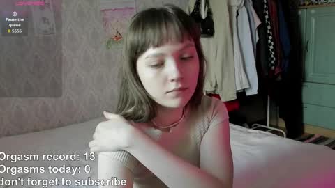 Snapshot of rileynymph chatting on 04/05/26, 03:15 My name is Riley Like my broadcast pls 3 online show from 04/05/26, 03:15