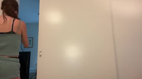 Snapshot of rileysmitheree chatting on 03/17/26, 11:08 Riley online show from 03/17/26, 11:08