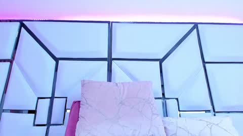 Riley online show from 01/14/25, 03:04