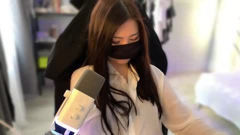Snapshot of rin_n1ght chatting on 05/18/26, 02:01 rin_n1ght online show from 05/18/26, 02:01