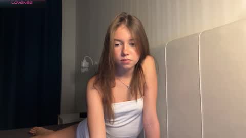 Snapshot of rin_the_mermaid chatting on 10/08/25, 08:50 RIn online show from 10/08/25, 08:50