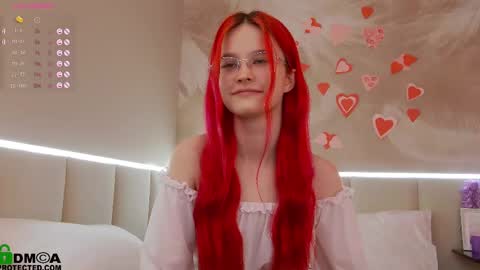 Snapshot of rina_red_ chatting on 02/17/25, 04:42 Rina online show from 02/17/25, 04:42