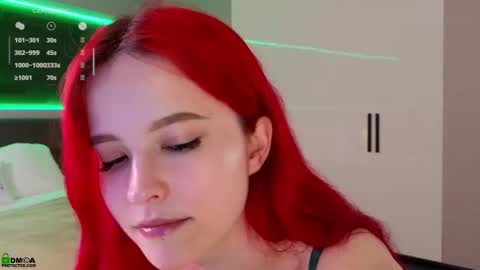 Snapshot of rina_red_ chatting on 09/12/25, 02:00 Rina online show from 09/12/25, 02:00