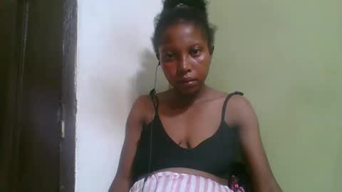 rinah654271 online show from 02/04/26, 06:58