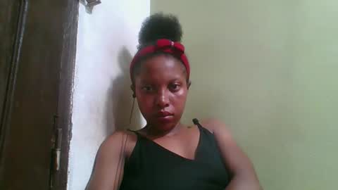 Snapshot of rinah654271 chatting on 04/18/26, 07:58 rinah654271 online show from 04/18/26, 07:58