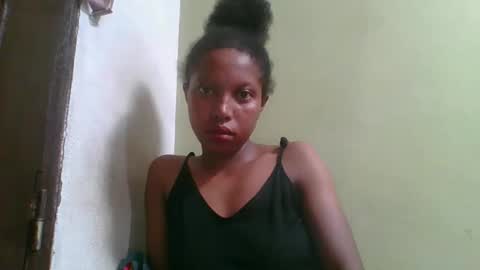 Snapshot of rinah654271 chatting on 04/19/26, 08:13 rinah654271 online show from 04/19/26, 08:13