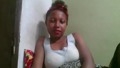 Snapshot of rinah654271 chatting on 04/21/26, 03:17 rinah654271 online show from 04/21/26, 03:17