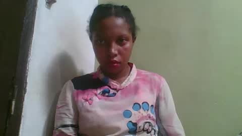 Snapshot of rinah654271 chatting on 04/25/26, 01:41 rinah654271 online show from 04/25/26, 01:41
