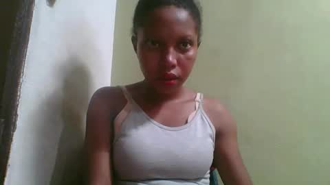 Snapshot of rinah654271 chatting on 04/28/26, 02:27 rinah654271 online show from 04/28/26, 02:27