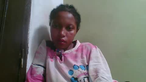Snapshot of rinah654271 chatting on 05/04/26, 02:35 rinah654271 online show from 05/04/26, 02:35