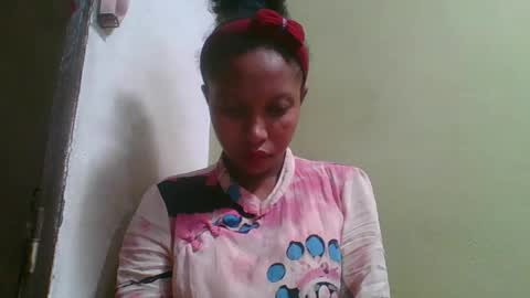 Snapshot of rinah654271 chatting on 05/08/26, 02:39 rinah654271 online show from 05/08/26, 02:39