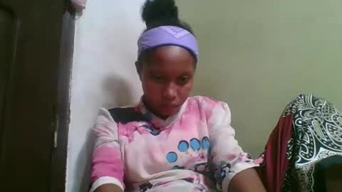 Snapshot of rinah654271 chatting on 05/15/26, 05:42 rinah654271 online show from 05/15/26, 05:42