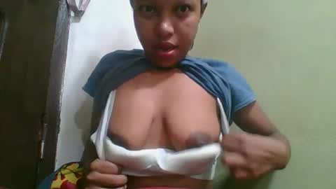 Snapshot of rinah654271 chatting on 06/01/26, 02:24 rinah654271 online show from 06/01/26, 02:24