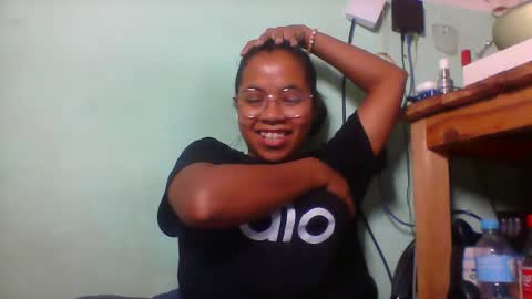 Snapshot of rinah856024 chatting on 04/21/26, 05:50 rinah856024 online show from 04/21/26, 05:50