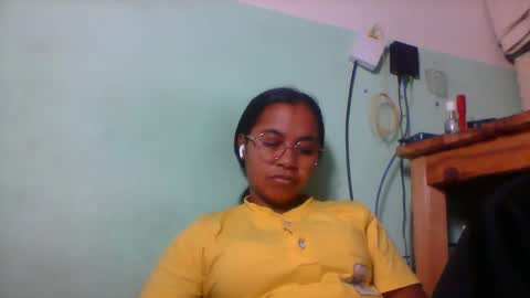 Snapshot of rinah856024 chatting on 04/25/26, 01:52 rinah856024 online show from 04/25/26, 01:52