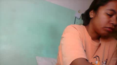 Snapshot of rinah856024 chatting on 05/28/26, 05:05 rinah856024 online show from 05/28/26, 05:05