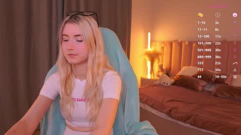 aiko  online show from 02/25/26, 04:05