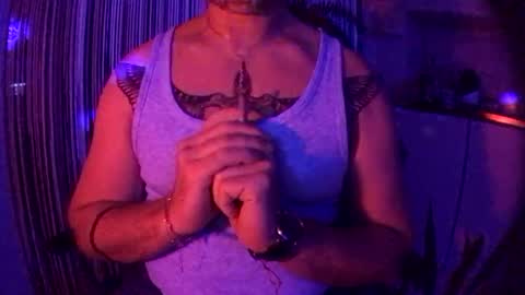 Snapshot of riod_rainforest_1983 chatting on 11/03/25, 07:48 Rotrigo online show from 11/03/25, 07:48