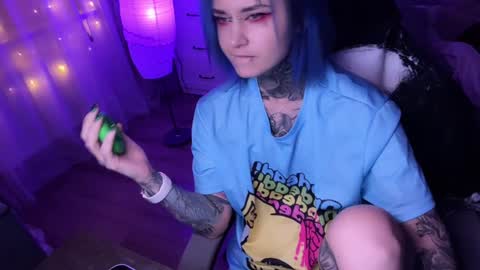 Snapshot of ripper_66 chatting on 01/09/25, 02:40   DianaBrite            fansl y online show from 01/09/25, 02:40