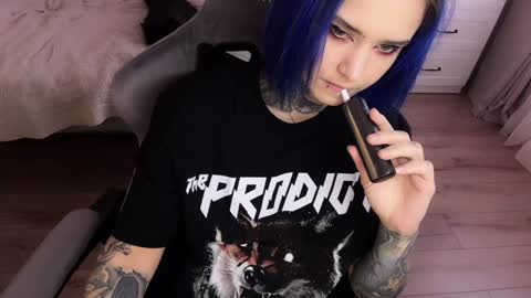 Snapshot of ripper_66 chatting on 02/08/25, 01:22   DianaBrite            fansl y online show from 02/08/25, 01:22