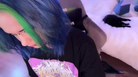 Snapshot of ripper_66 chatting on 10/22/25, 01:55   DianaBrite            fansl y online show from 10/22/25, 01:55