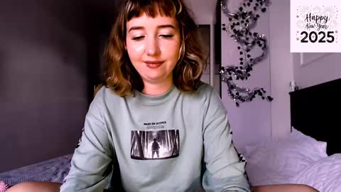 Snapshot of riri_rich chatting on 01/01/25, 05:11 Rita online show from 01/01/25, 05:11